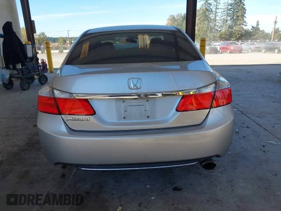 2014 Honda Accord EX с VIN 1HGCR2F70EA040150, выставлен на аукционе IAAI как лот 43450370 с пробегом 132 805 миль миль и . История ставок и продаж доступна на DreamBid. Изображение 17.