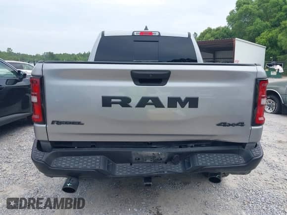 2025 Ram 1500 Rebel z VIN 1C6SRFLP3SN574597, wystawiony jako IAAI lot #42865040 z przebiegiem 35 346 mil mil oraz . Historia ofert i sprzedaży dostępna na DreamBid. Obrazek 16.