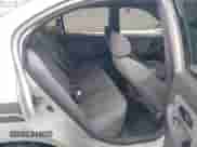 2002 Hyundai Elantra GLS с VIN KMHDN45DX2U464796, выставлен на аукционе IAAI как лот 42305953 с пробегом 170 653 миль миль и . История ставок и продаж доступна на DreamBid. Изображение 8.