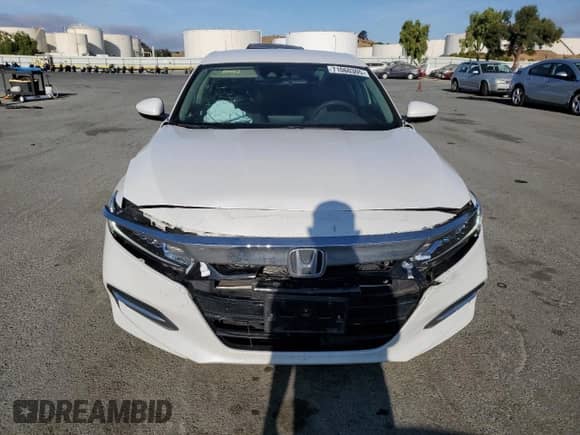 2020 Honda Accord с VIN 1HGCV3F18LA012526, выставлен на аукционе Copart как лот 71060305 с пробегом 79 772 миль миль и Списание • Salvage title. История ставок и продаж доступна на DreamBid. Изображение 5.