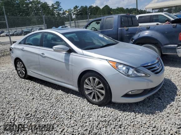 2014 Hyundai Sonata Limited with VIN 5NPEC4ACXEH819699, listed as a Copart auction lot 67183905 with 97,376 mi miles and Salvage title. Bid and sale history available at DreamBid. Image 4.