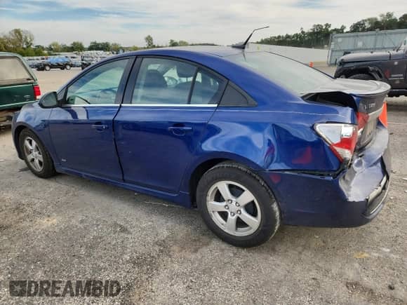 2012 Chevrolet Cruze 1LT z VIN 1G1PF5SC1C7238882, wystawiony jako Copart lot #81878985 z przebiegiem 203 071 mil mil oraz Nie do naprawy • Non repairable. Historia ofert i sprzedaży dostępna na DreamBid. Obrazek 2.