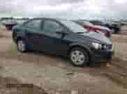 2013 Chevrolet Sonic LS с VIN 1G1JA5SH5D4195036, выставлен на аукционе Copart как лот 69081435 с пробегом 45 785 миль миль и Списание • Salvage title. История ставок и продаж доступна на DreamBid. Изображение 4.