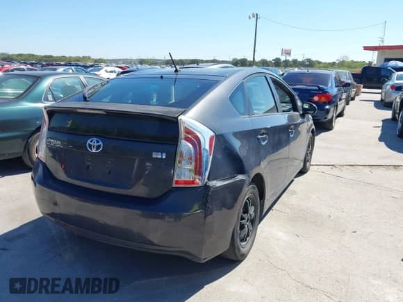 2014 Toyota Prius Three with VIN JTDKN3DU7E0358079, listed as a IAAI auction lot 43429132 with 261,249 mi miles and . Bid and sale history available at DreamBid. Image 4.