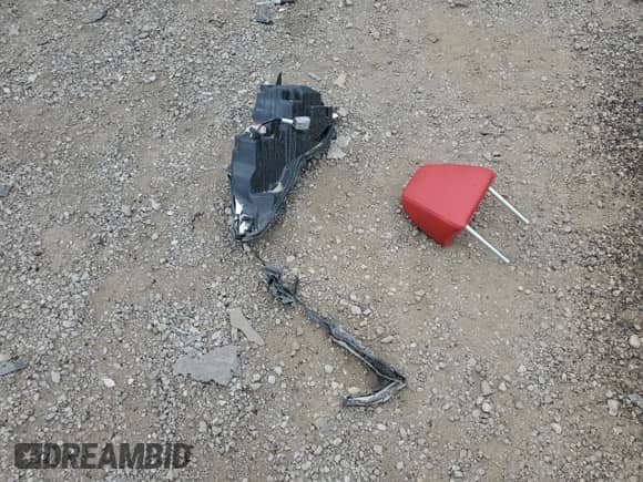 2023 Toyota Camry Hybrid XSE с VIN 4T1K31AK6PU048011, выставлен на аукционе Copart как лот 53983115 с пробегом 195 772 миль миль и Списание • Salvage title. История ставок и продаж доступна на DreamBid. Изображение 12.