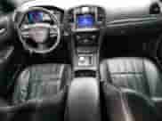 2015 Chrysler 300 S с VIN 2C3CCABT5FH739441, выставлен на аукционе Copart как лот 83772575 с пробегом 116 442 миль миль и Списание • Salvage title. История ставок и продаж доступна на DreamBid. Изображение 8.