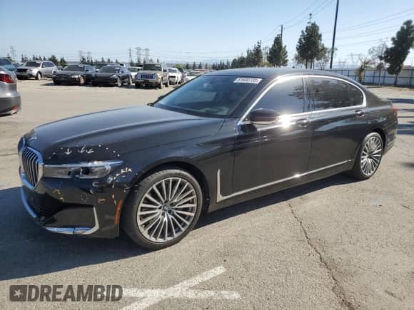 2022 BMW 7 Series 740i z VIN WBA7T2C06NCJ60092, wystawiony jako Copart lot #51600735 z przebiegiem 40 263 mil mil oraz Szkoda całkowita • Salvage title. Historia ofert i sprzedaży dostępna na DreamBid. Obrazek 1.