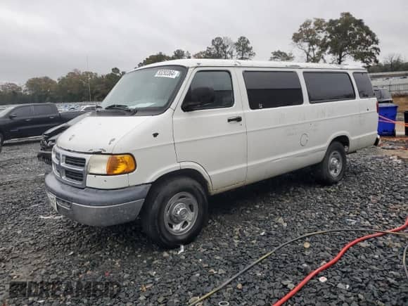 2000 Dodge Passenger with VIN 2B5WB35ZXYK166395, listed as a Copart auction lot 83293364 with 116,511 mi miles and Salvage title. Bid and sale history available at DreamBid. Image 1.