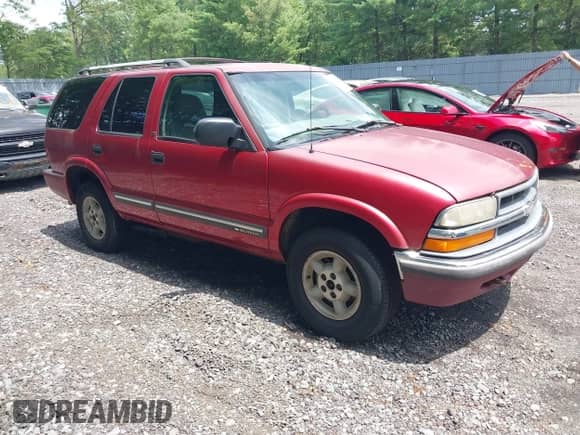 2000 Chevrolet Blazer LT с VIN 1GNDT13W6Y2286541, выставлен на аукционе IAAI как лот 42640267 с пробегом 166 500 миль миль и . История ставок и продаж доступна на DreamBid. Изображение 1.