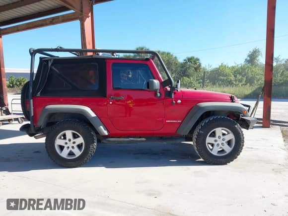 2011 Jeep Wrangler Sport с VIN 1J4AA2D15BL519640, выставлен на аукционе IAAI как лот 43444019 с пробегом 186 663 миль миль и . История ставок и продаж доступна на DreamBid. Изображение 13.