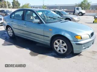 2004 BMW 3 Series 325i with VIN WBAAZ33484KP88141, listed as a IAAI auction lot 42038373 with 275,058 mi miles and . Bid and sale history available at DreamBid. Image 1.