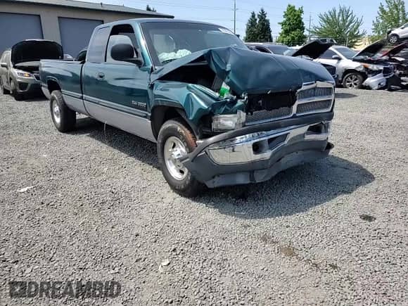 1998 Dodge 2500 с VIN 1B7KC2367WJ252164, выставлен на аукционе Copart как лот 61087185 с пробегом 257 853 миль миль и Списание • Salvage title. История ставок и продаж доступна на DreamBid. Изображение 13.