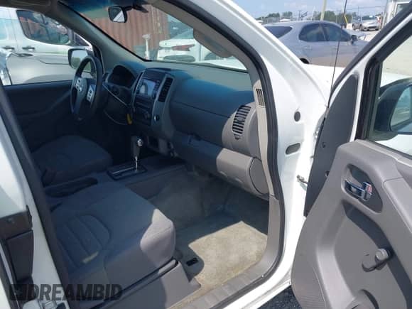 2018 Nissan Frontier SV with VIN 1N6BD0CT5JN725940, listed as a IAAI auction lot 43224715 with 42,424 mi miles and . Bid and sale history available at DreamBid. Image 5.