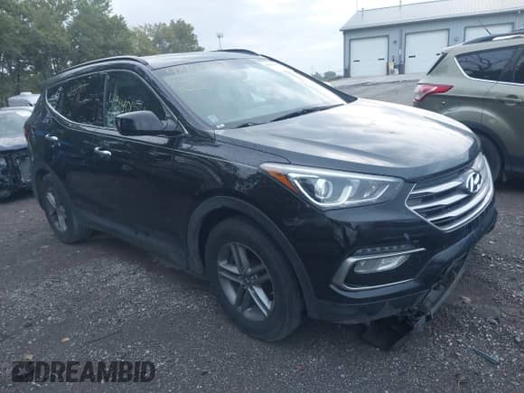 2017 Hyundai Santa Fe 2.4L with VIN 5XYZU3LB9HG382819, listed as a IAAI auction lot 43140154 with 138,527 mi miles and . Bid and sale history available at DreamBid. Image 1.