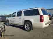 2008 Chevrolet Suburban LTZ z VIN 1GNFK16328R195352, wystawiony jako Copart lot #70376165 z przebiegiem 172 456 mil mil oraz Czysty tytuł • Clean title. Historia ofert i sprzedaży dostępna na DreamBid. Obrazek 2.