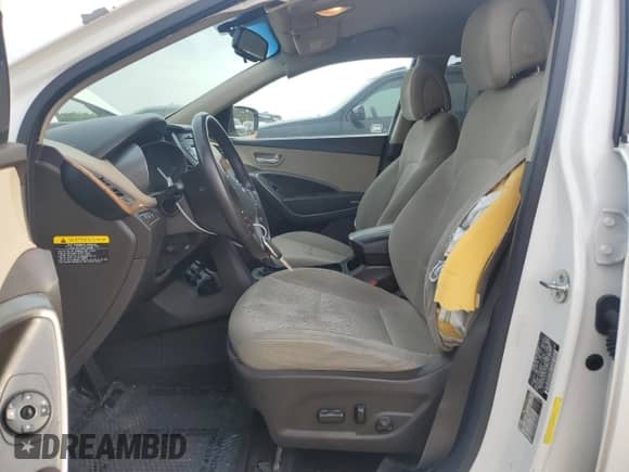 2014 Hyundai Santa Fe with VIN 5XYZU3LB5EG223470, listed as a Copart auction lot 62756405 with 152,956 mi miles and Clean title. Bid and sale history available at DreamBid. Image 7.