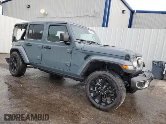 2025 Jeep Wrangler Sahara with VIN 1C4RJXP67SW600277, listed as a Copart auction lot 80646555 with 5,389 mi miles and Clean title. Bid and sale history available at DreamBid. Image 4.