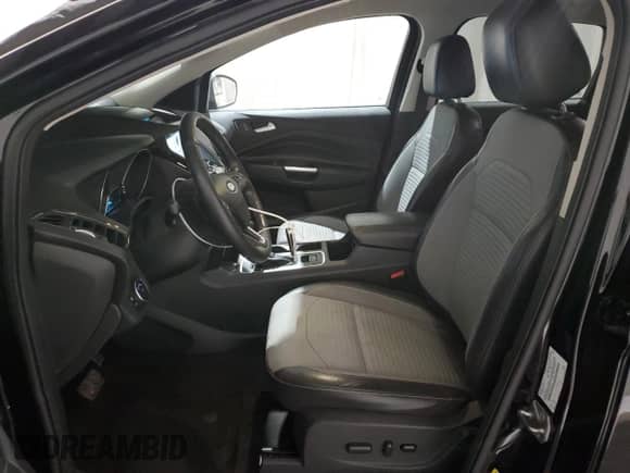 2017 Ford Escape Titanium с VIN 1FMCU9JD2HUD17267, выставлен на аукционе Copart как лот 86828485 с пробегом 72 989 миль миль и Списание • Salvage title. История ставок и продаж доступна на DreamBid. Изображение 7.