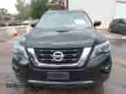 2018 Nissan Pathfinder S z VIN 5N1DR2MN1JC640710, wystawiony jako IAAI lot #41589166 z przebiegiem 93 554 mil mil oraz . Historia ofert i sprzedaży dostępna na DreamBid. Obrazek 13.