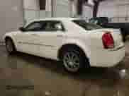 2008 Chrysler 300 C with VIN 2C3LK63H78H120899, listed as a Copart auction lot 44246265 with 147,844 mi miles and Salvage title. Bid and sale history available at DreamBid. Image 2.