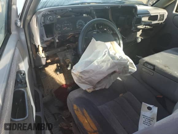 1997 Dodge 3500 z VIN 3B7MC33D1VM541040, wystawiony jako Copart lot #64446385 z przebiegiem 139 815 mil mil oraz Szkoda całkowita • Salvage title. Historia ofert i sprzedaży dostępna na DreamBid. Obrazek 8.