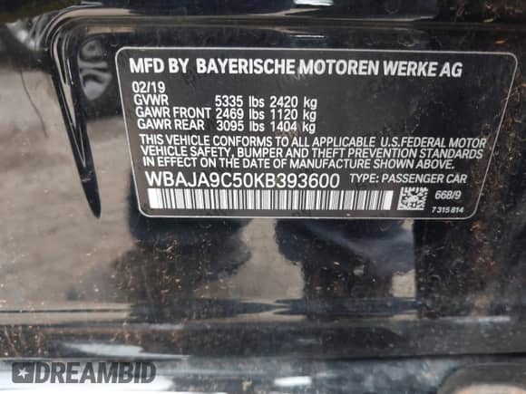 2019 BMW 5 Series 530e с VIN WBAJA9C50KB393600, выставлен на аукционе IAAI как лот 42741908 с пробегом Не указан миль и . История ставок и продаж доступна на DreamBid. Изображение 9.