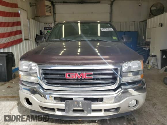 2005 GMC Sierra 1500 SLE с VIN 1GTEK19B85Z195214, выставлен на аукционе Copart как лот 85295805 с пробегом 121 323 миль миль и Чистый • Clean title. История ставок и продаж доступна на DreamBid. Изображение 5.