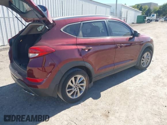 2016 Hyundai Tucson Sport with VIN KM8J33A2XGU107780, listed as a IAAI auction lot 43508838 with 113,030 mi miles and . Bid and sale history available at DreamBid. Image 4.