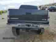 2005 GMC Sierra 1500 SLE z VIN 2GTEK13T551183872, wystawiony jako Copart lot #62696625 z przebiegiem 318 449 mil mil oraz Szkoda całkowita • Salvage title. Historia ofert i sprzedaży dostępna na DreamBid. Obrazek 6.