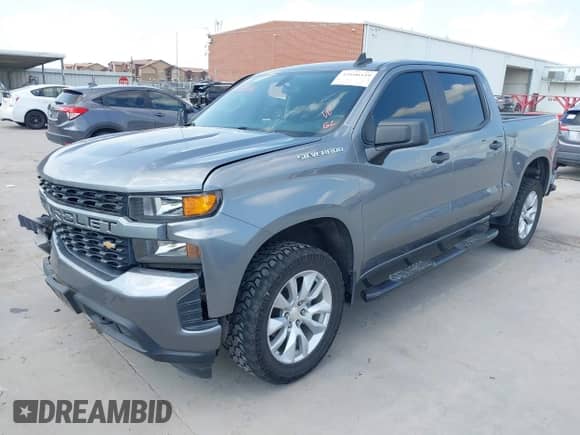 2020 Chevrolet Silverado 1500 Custom z VIN 3GCPWBEF2LG302881, wystawiony jako IAAI lot #43100349 z przebiegiem 89 376 mil mil oraz . Historia ofert i sprzedaży dostępna na DreamBid. Obrazek 18.
