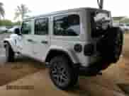 2025 Jeep Wrangler Sahara с VIN 1C4PJXEN8SW591963, выставлен на аукционе Copart как лот 72062795 с пробегом 1 785 миль миль и Чистый • Clean title. История ставок и продаж доступна на DreamBid. Изображение 2.