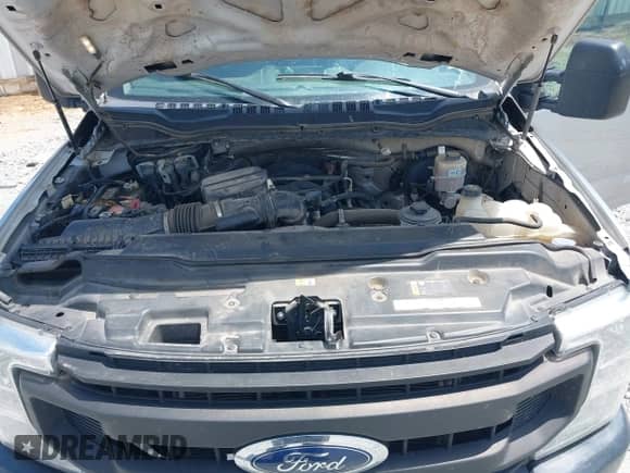 2021 Ford F-250 z VIN 1FT7W2AN0MED44584, wystawiony jako IAAI lot #42803094 z przebiegiem 130 459 mil mil oraz . Historia ofert i sprzedaży dostępna na DreamBid. Obrazek 10.