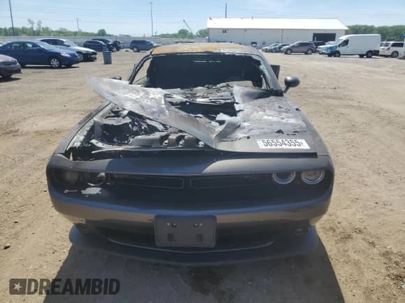 2020 Dodge Challenger R/T with VIN 2C3CDZBT0LH174426, listed as a Copart auction lot 72001865 with Not provided miles and Non repairable. Bid and sale history available at DreamBid. Image 5.
