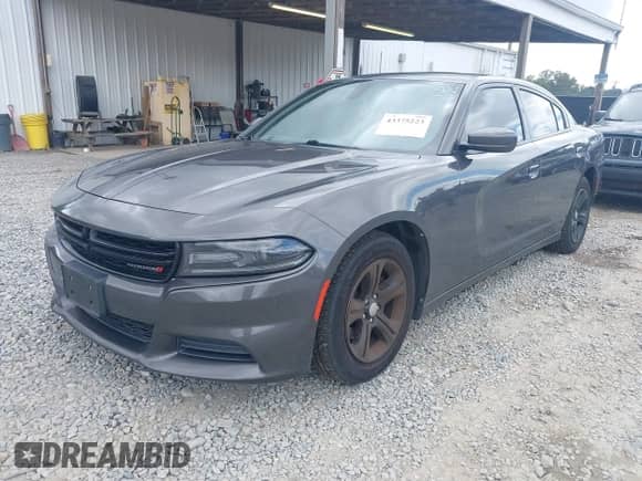 2020 Dodge Charger SXT z VIN 2C3CDXBG9LH140668, wystawiony jako IAAI lot #43375223 z przebiegiem 110 675 mil mil oraz . Historia ofert i sprzedaży dostępna na DreamBid. Obrazek 17.