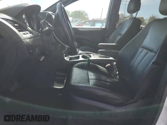 2019 Dodge Grand Caravan GT with VIN 2C4RDGEG4KR640392, listed as a Copart auction lot 82563765 with 108,374 mi miles and Salvage title. Bid and sale history available at DreamBid. Image 7.