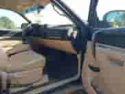 2011 Chevrolet Silverado 1500 LT z VIN 3GCUKSE26BG249841, wystawiony jako IAAI lot #43186665 z przebiegiem 157 750 mil mil oraz . Historia ofert i sprzedaży dostępna na DreamBid. Obrazek 5.