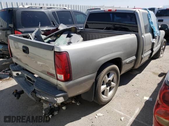 2000 GMC Sierra 1500 SLE with VIN 2GTEC19TXY1157650, listed as a Copart auction lot 58629485 with Not provided miles and Non repairable. Bid and sale history available at DreamBid. Image 3.