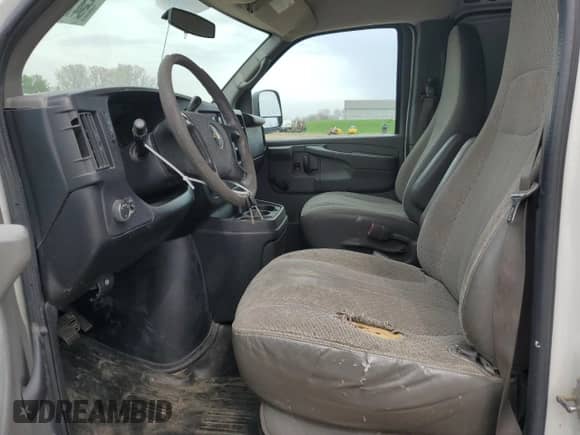 2012 Chevrolet Express Cargo с VIN 1GCSGAFX9C1111708, выставлен на аукционе Copart как лот 54794345 с пробегом 258 344 миль миль и Чистый • Clean title. История ставок и продаж доступна на DreamBid. Изображение 7.