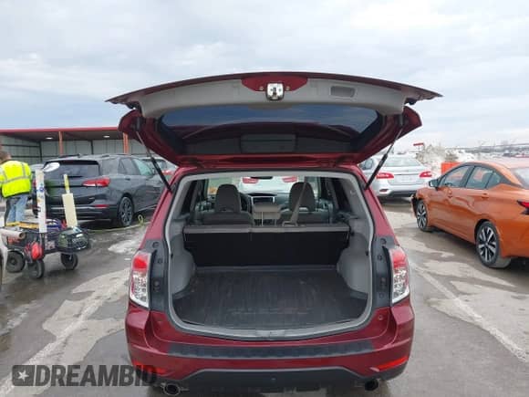 2012 Subaru Forester XT Premium z VIN JF2SHGAC2CH468578, wystawiony jako IAAI lot #41315950 z przebiegiem 213 860 mil mil oraz . Historia ofert i sprzedaży dostępna na DreamBid. Obrazek 18.