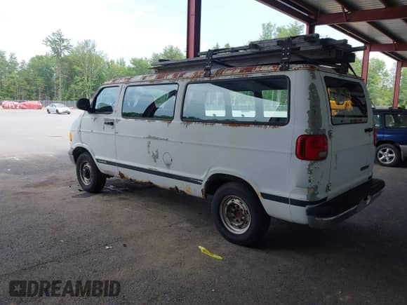 2001 Dodge Passenger с VIN 2B5WB25Y41K555668, выставлен на аукционе IAAI как лот 42439688 с пробегом 80 734 миль миль и . История ставок и продаж доступна на DreamBid. Изображение 3.