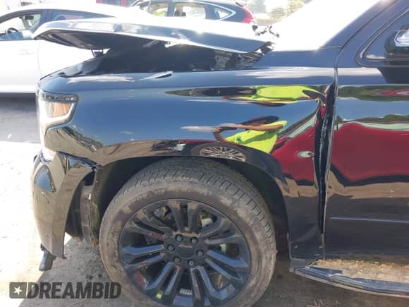 2019 Chevrolet Tahoe LT с VIN 1GNSKBKC3KR220342, выставлен на аукционе IAAI как лот 42822685 с пробегом 77 599 миль миль и . История ставок и продаж доступна на DreamBid. Изображение 20.