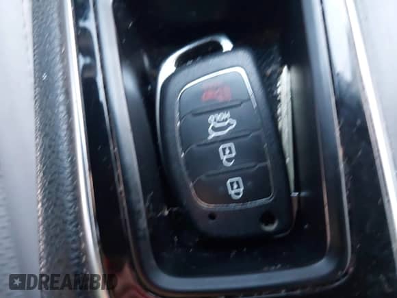 2015 Hyundai Sonata SE с VIN 5NPE24AF7FH218426, выставлен на аукционе IAAI как лот 43374173 с пробегом 127 036 миль миль и . История ставок и продаж доступна на DreamBid. Изображение 11.