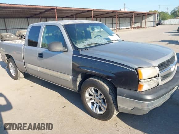 2004 Chevrolet Silverado 1500 LS with VIN 2GCEC19V641130196, listed as a IAAI auction lot 43257435 with 390,867 mi miles and . Bid and sale history available at DreamBid. Image 1.