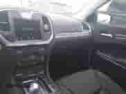 2021 Chrysler 300 Touring с VIN 2C3CCAAG6MH609251, выставлен на аукционе IAAI как лот 43005497 с пробегом 25 483 миль миль и . История ставок и продаж доступна на DreamBid. Изображение 18.