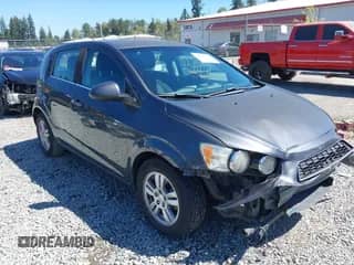 2013 Chevrolet Sonic LT с VIN 1G1JC6SG0D4228242, выставлен на аукционе IAAI как лот 42849249 с пробегом 135 437 миль миль и . История ставок и продаж доступна на DreamBid. Изображение 1.