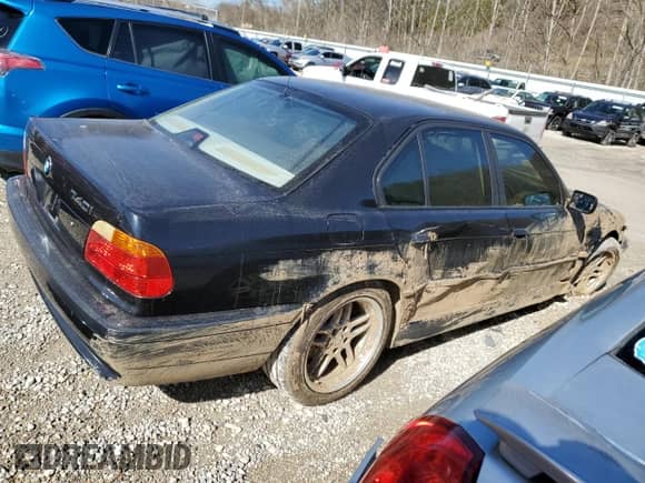 1999 BMW 7 Series с VIN WBAGG8332XDN73478, выставлен на аукционе Copart как лот 45323265 с пробегом Не указан миль и Списание • Salvage title. История ставок и продаж доступна на DreamBid. Изображение 3.