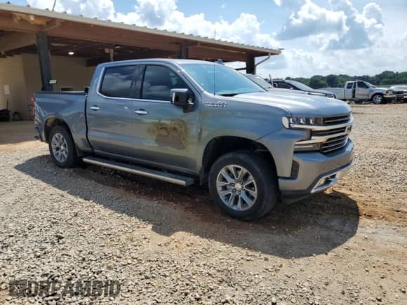 2020 Chevrolet Silverado 1500 High Country with VIN 1GCUYHEL5LZ183780, listed as a Copart auction lot 65758045 with Not provided miles and Salvage title. Bid and sale history available at DreamBid. Image 4.