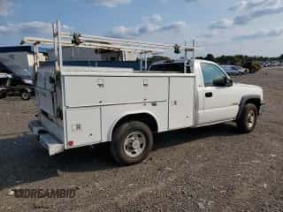 2003 Chevrolet Silverado 2500 с VIN 1GBGC24U93Z322865, выставлен на аукционе Copart как лот 71474544 с пробегом Не указан миль и Списание • Salvage title. История ставок и продаж доступна на DreamBid. Изображение 3.