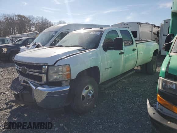 2011 Chevrolet Silverado 3500HD LT с VIN 1GC4KZC80BF153396, выставлен на аукционе Copart как лот 77978044 с пробегом 164 529 миль миль и Списание • Salvage title. История ставок и продаж доступна на DreamBid. Изображение 1.
