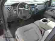 2010 Ford F-150 XL z VIN 1FTEX1E89AFA98028, wystawiony jako Copart lot #89929915 z przebiegiem 244 127 mil mil oraz Czysty tytuł • Clean title. Historia ofert i sprzedaży dostępna na DreamBid. Obrazek 8.